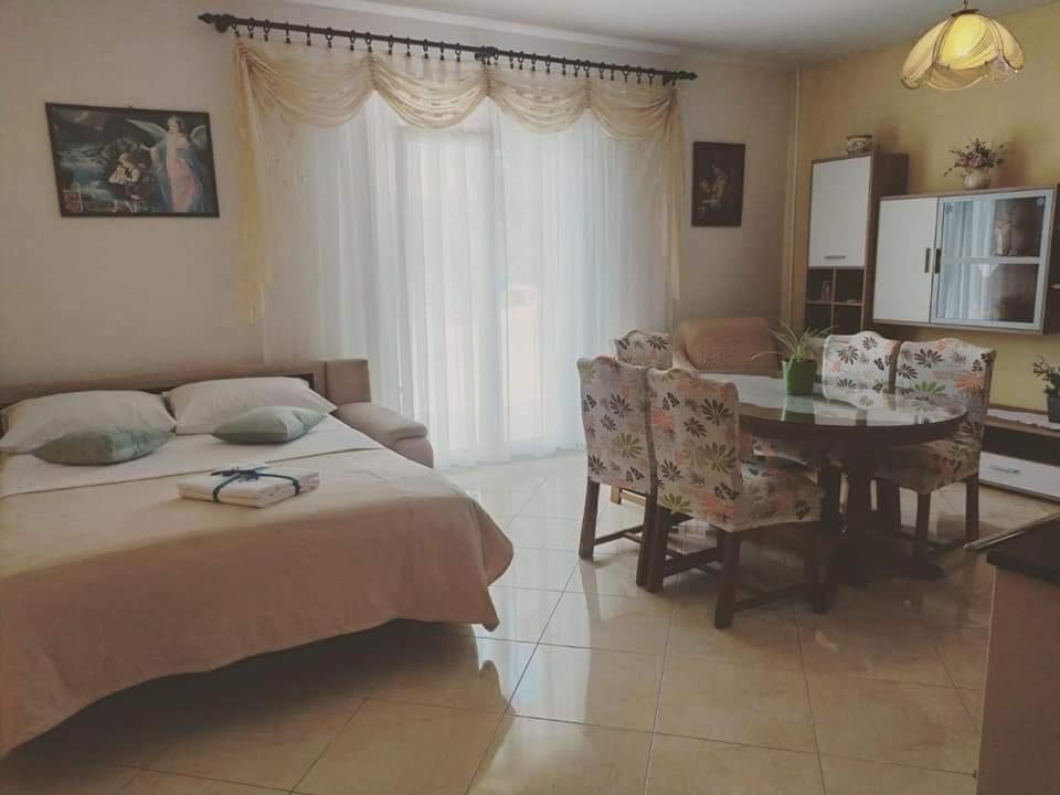 Lana Apartment Biograd Na Moru Exterior foto